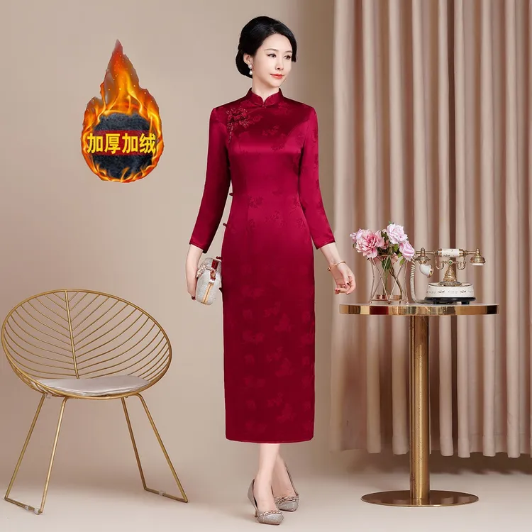 冬装新款复古改良旗袍连衣裙女高级感中老年妈妈装喜婆婆敬酒服