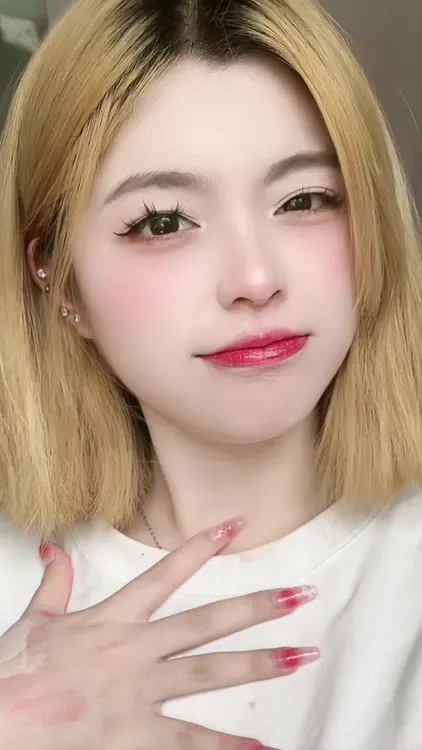 防水双头红色cappuvini泡泡唇釉镜面水光玻璃女口红平价学生色