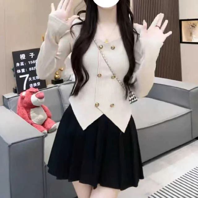 大码女装法式方领针织衫2025春季新款胖MM显瘦内搭外穿小香风上衣