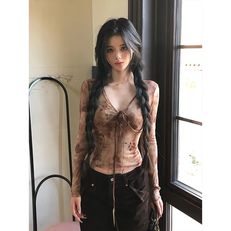 纯欲辣妹高级感晕染V领系带长袖T恤女早秋新款收腰显瘦网纱短上衣