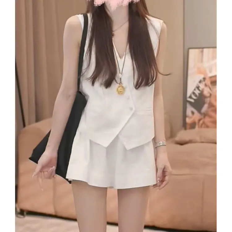 时尚韩版无袖气质背心马甲衬衫夏季流行新款透气高腰百搭短裤套装