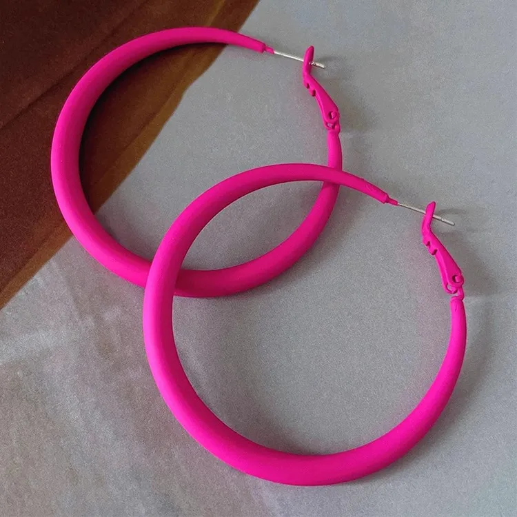 合金耳饰 韩国新款荧光彩色大耳圈耳环女气质时髦炸街夸张耳饰品