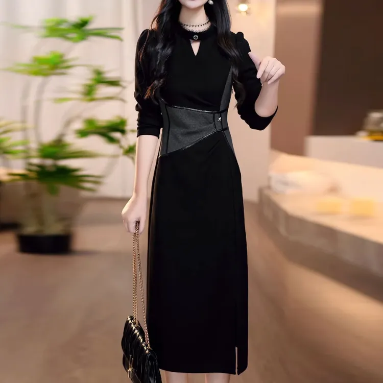 胜美连衣裙2025春秋新款修身减龄优雅高级感气质减龄配大衣中长裙