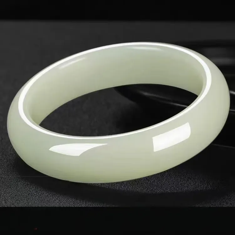 天然正品新疆和田玉手镯宽版青白玉石镯百搭款典雅优雅款玉石手饰