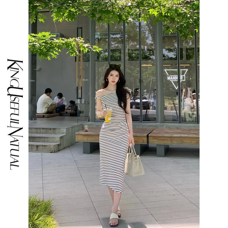 KUN【条纹旋律】定制小个子与常规 高克重条纹褶皱设计不规则连衣裙