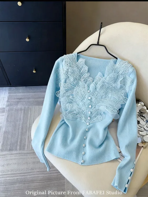 甜美温柔风蕾丝花边拼接v领针织衫女秋季气质修身显瘦长袖上衣