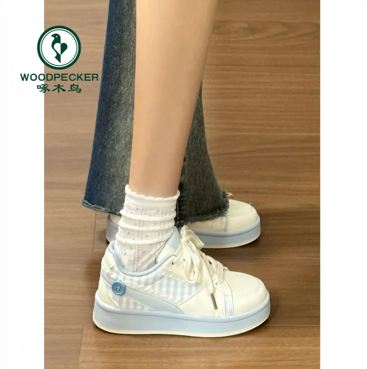 啄木鸟厚底板鞋女2025新款春秋季ins潮百搭小众鞋子面包鞋小白鞋