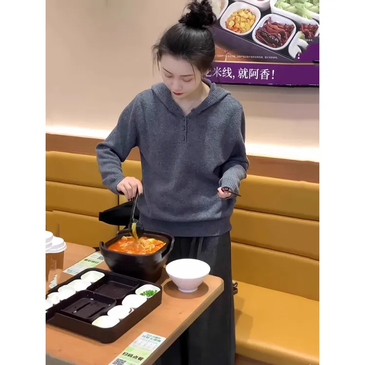 芯娇晴灰色连帽毛衣女秋冬内搭打底衫宽松慵懒软糯针织衫套头上衣