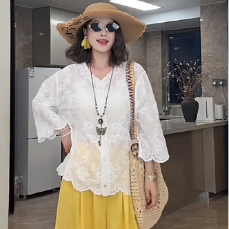 高级感刺绣蕾丝衬衫女2025夏季新款超好看宽松显瘦防晒衣开衫上衣