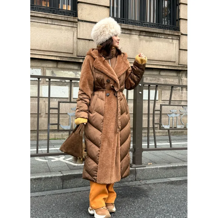 MUBINE 冬季新款设计感高贵美拉德色系连帽加厚羽绒服 25291