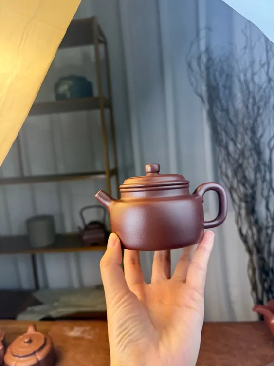 宜兴紫砂壶精工半手德中紫泥200cc