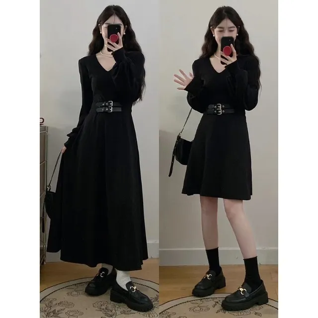 大码法式针织打底连衣裙女秋冬季胖mm显瘦掐腰气质内搭v领小黑裙
