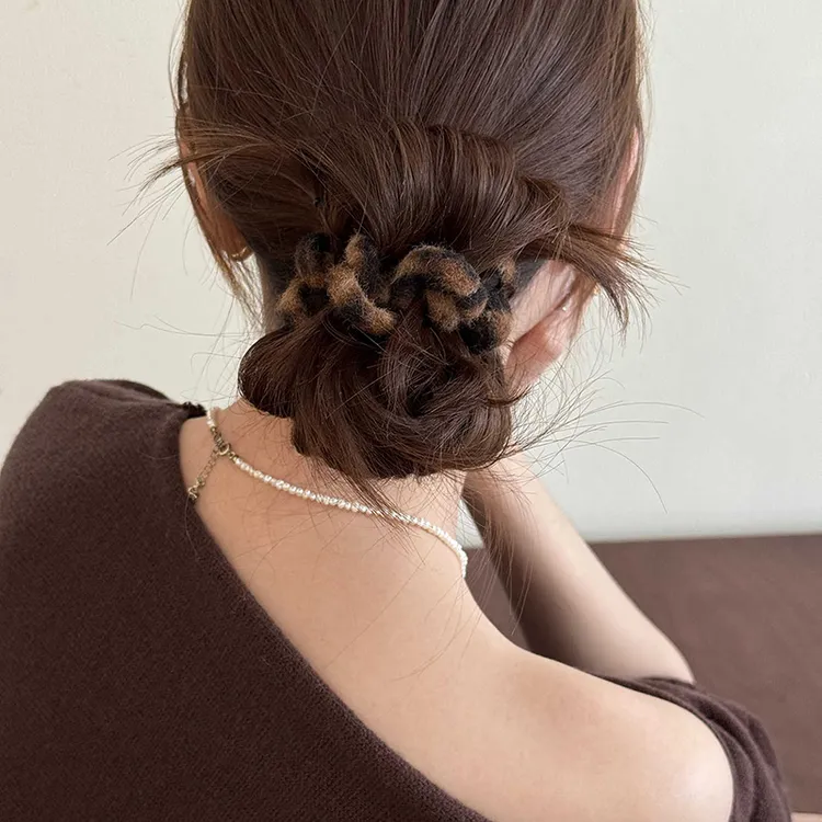 秋冬毛绒电话线发圈女高级感扎头发皮筋高弹力头绳丸子头马尾发绳