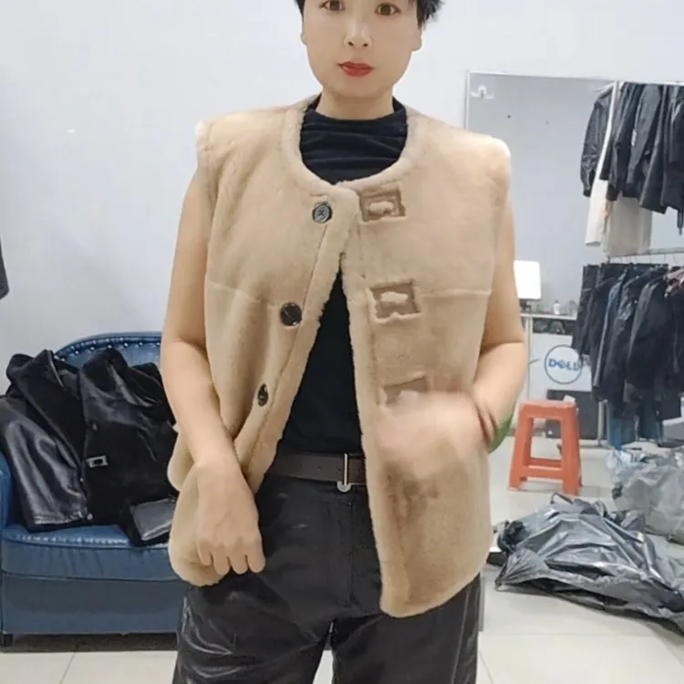 皮毛一体马甲驼色原皮原毛原生态