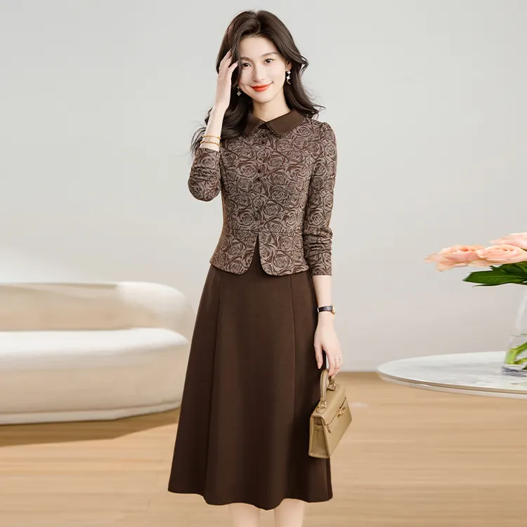 广州十三行女装爆款连衣裙2025秋季新款今年流行小香风妈妈妈妈装