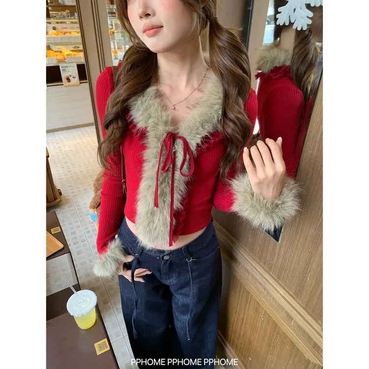 有点甜~新年手记 冬季节日氛围毛毛拼接打底衫纯欲辣妹修身上衣女