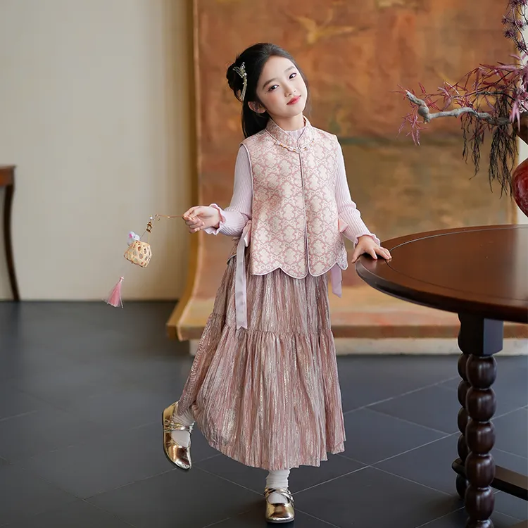 0769705汉服女童秋装国风马甲花边上衣2025新款儿童周岁礼服套装