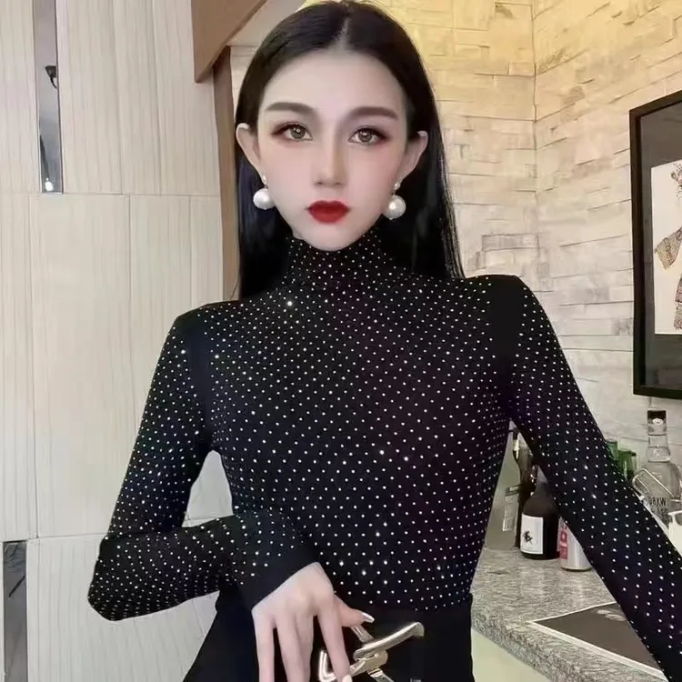 【新疆包邮】半高领打底衫女秋冬新款时尚烫钻上衣修身显瘦长袖T恤