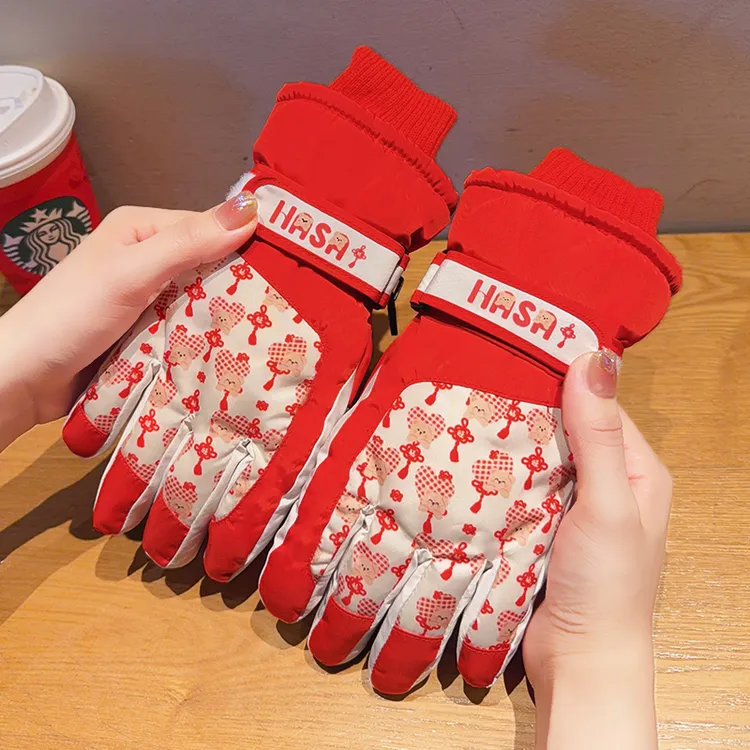手套冬季亲子新款红色中国结可触屏保暖加绒骑行防风玩雪东北防寒