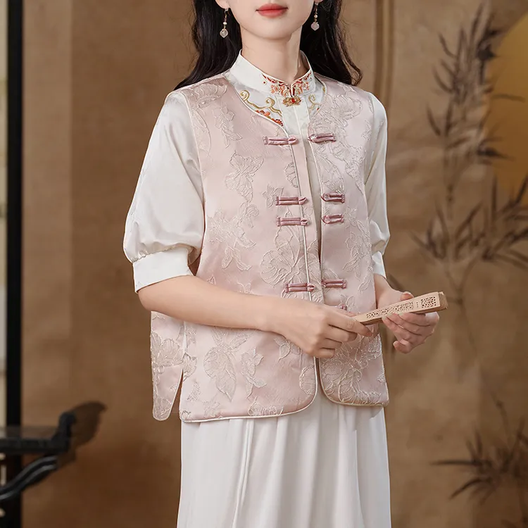 新中式提花宋锦马甲女春季新款妈妈装设计感小众唐装坎肩盘扣上衣