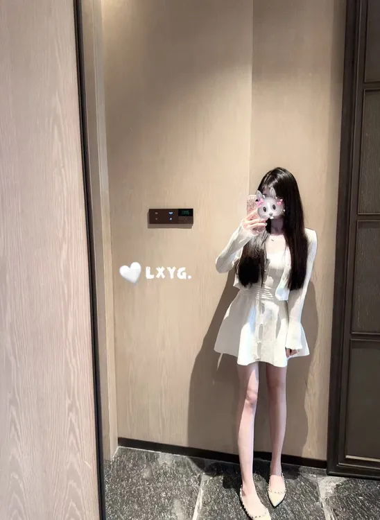 春秋新款法式气质掐腰显瘦修身抹胸针织连衣裙长袖外套两件套套装