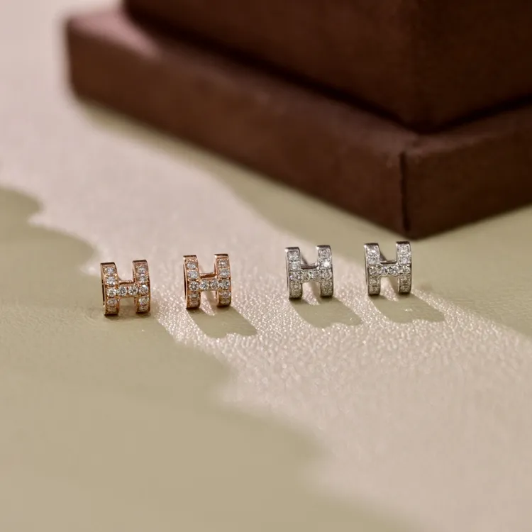 【JSZ】18k金天然钻石的迷你H耳钉，睡觉不用摘的精致款