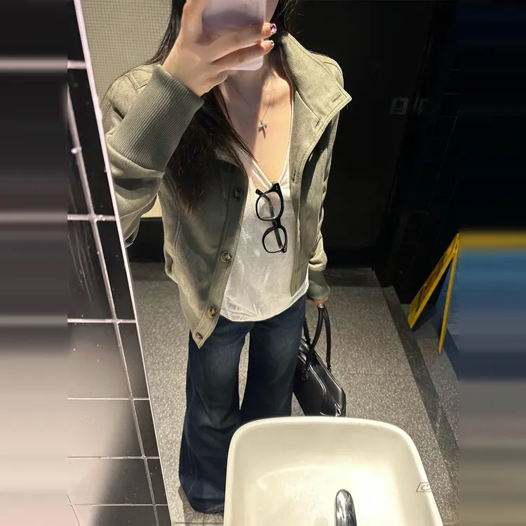美式复古立领绿色短款外套女秋季2025新款设计感收腰飞行夹克上衣