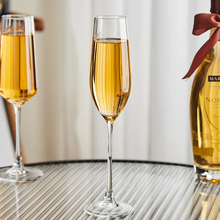 法式轻奢高档高颜值情侣酒杯香槟杯葡萄酒杯玻璃杯高脚杯红酒杯子