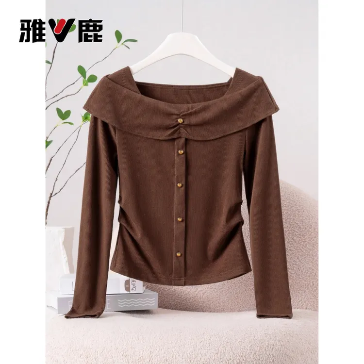 雅鹿设计感一字肩T恤女2025年秋季新款显瘦减龄方领打底衫小上衣