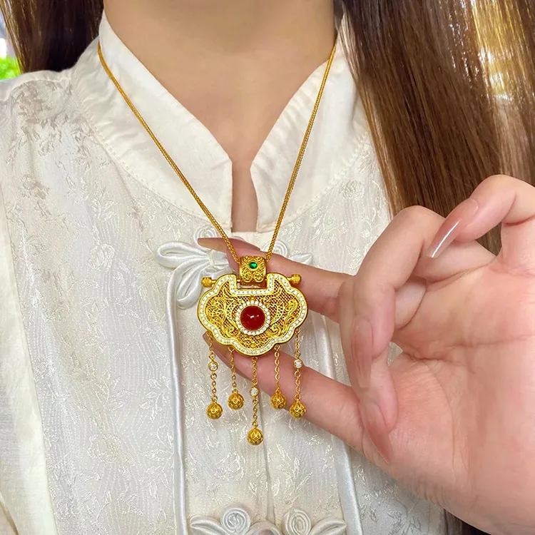 合金珐琅吊坠 沙晶宫廷风珐琅彩龙凤流苏珍珠锁包吊坠项链女时尚