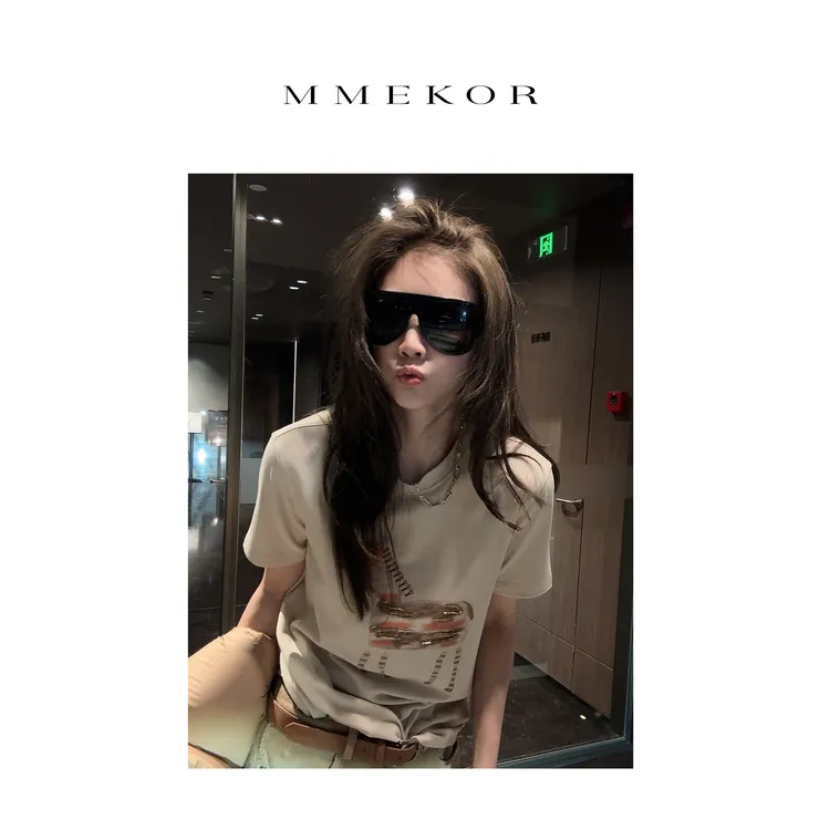 MMEKOR“小马礼赞”T恤 2025新款秋款活力常青藤短袖 31005