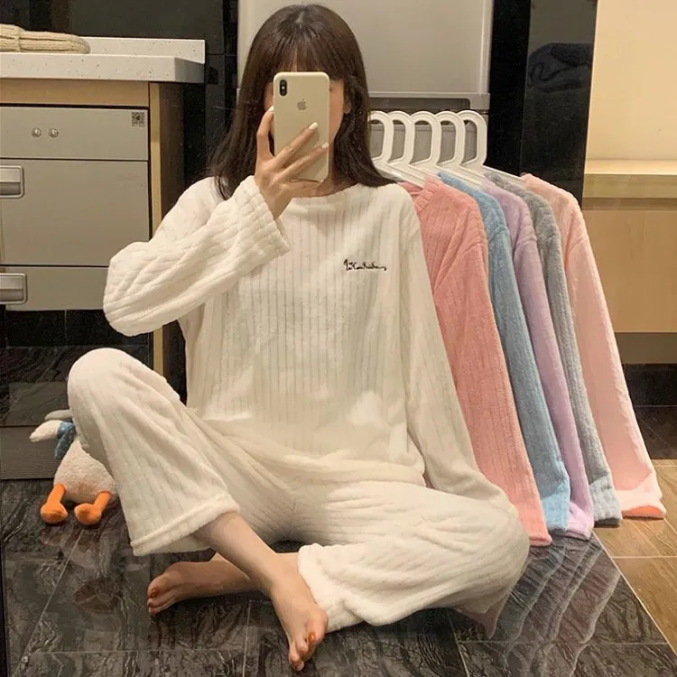 宽松暖珊瑚暖休闲新款慵懒两件套风秋冬套装家居服绒女纯色女睡