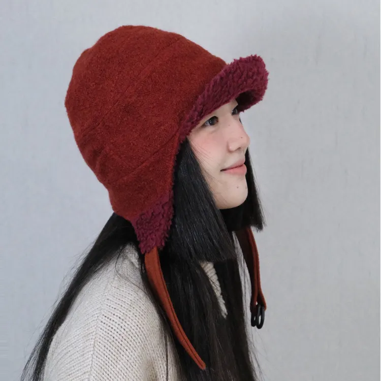 【八个石榴】冬季女帽子拼接毛绒帽保暖帽韩版羊羔绒雷锋帽飞行帽