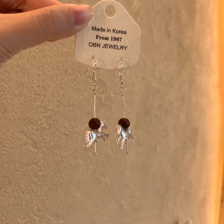 合金木质耳饰 超绝韩系复古木马女轻奢小众高级感长款耳环配饰