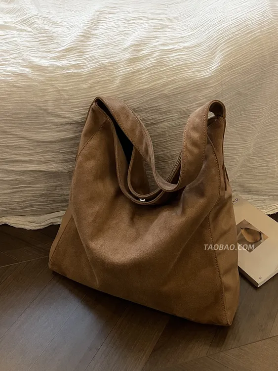 休闲复古大容量包包女式2025新款秋季通勤百搭单肩包麂皮绒托特包