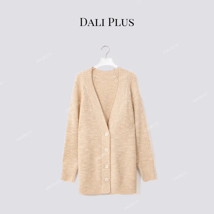 DALI PLUS”苏力羊驼毛“慵懒松弛大开衫针织外搭-D5CK2146