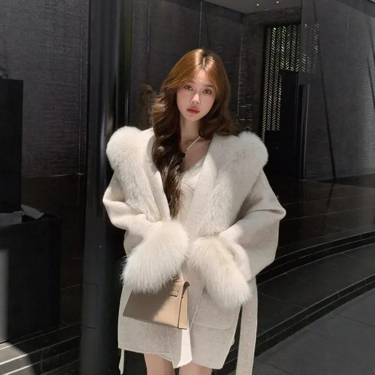 小香风外套女款爆款2025新款秋冬季轻奢洋气皮草气质高级毛呢大衣