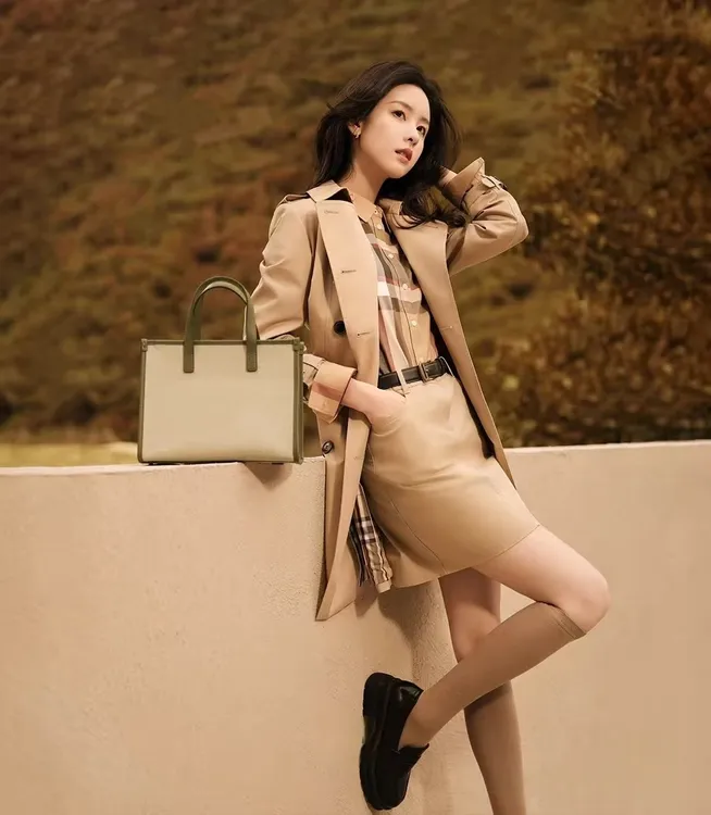 双排扣气质翻领长款秋季常规风衣中长款女装经典-69133