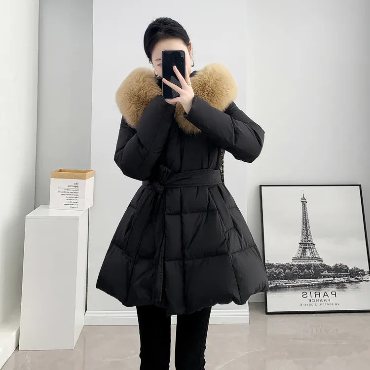 鹅绒服大毛领收腰羽绒服女2025年新款短款黑色加厚小个子冬季外套