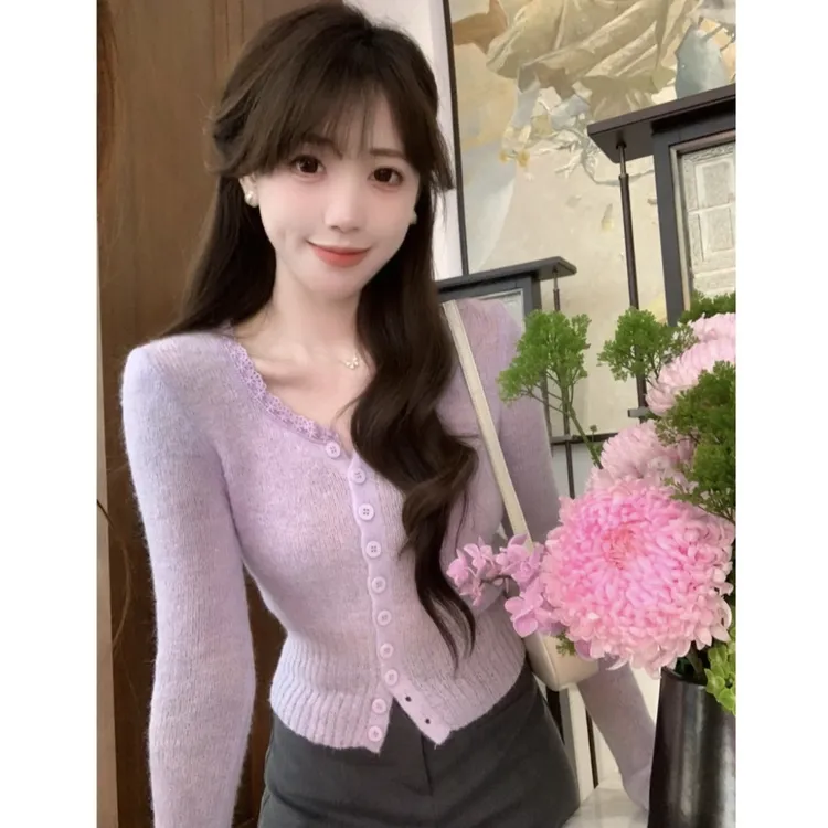 2026秋冬季新款花边圆领单排扣气质蕾丝边拼接U领长袖上衣H2-20