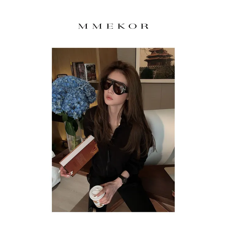 MMEKOR“罗曼史”外套 2025新款秋款暗黑内啡肽百搭上衣 30530