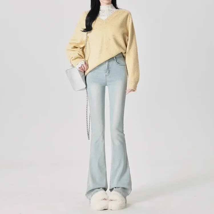 浅色微喇牛仔裤女春秋2025新款高腰显瘦马蹄裤小个子拖地喇叭裤子