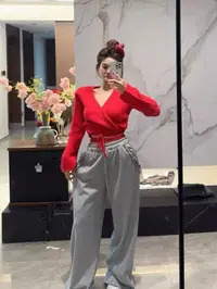 悠悠SHOPV领绑绳设计感百搭纯色长袖针织衫女显瘦上衣