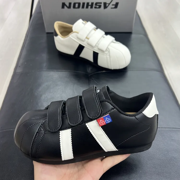 秋季新品学生板鞋魔术贴透气胶粘德训鞋时尚休闲鞋拼接深口秋季女