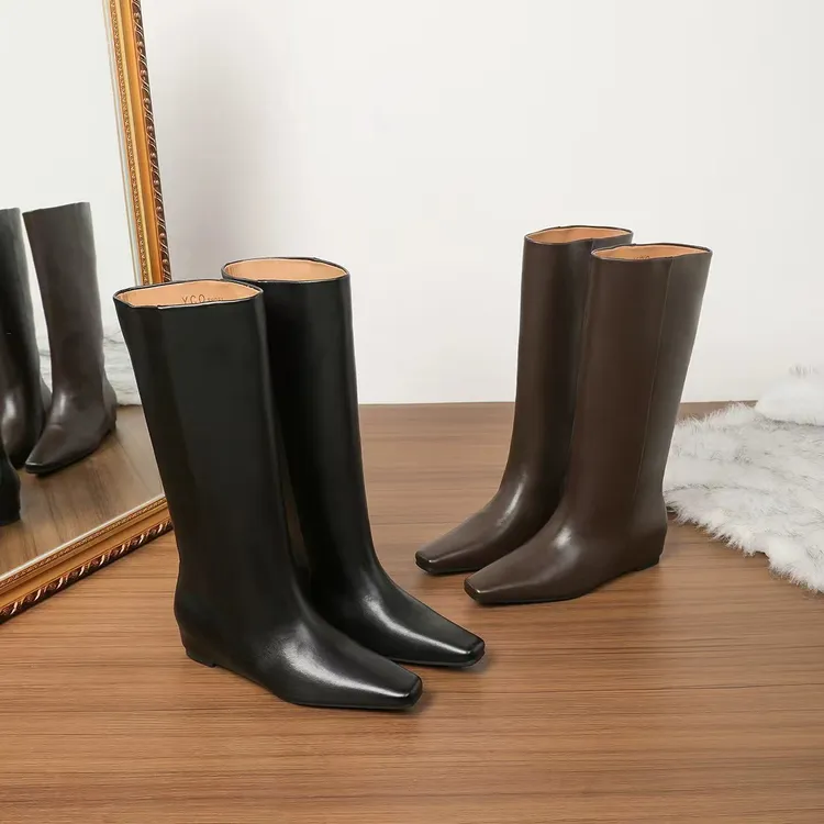 复古方头内增高长筒靴女新款高级感直筒靴套筒不过膝高筒靴1212