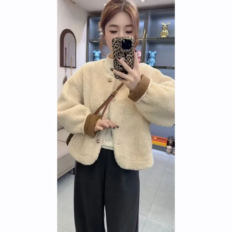 秋冬时尚穿搭2025年新款爆款百搭短款毛毛外套高腰休闲裤两件套装