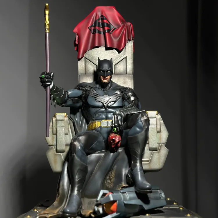 王座蝙蝠侠  （全款预售不发预售卡） 树脂雕像运费顺丰到付