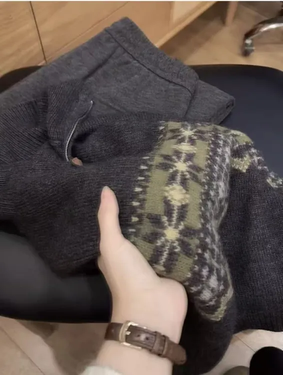 七言家巨好看  #北欧费尔岛提花茶灰翻领半拉链毛衣3320@