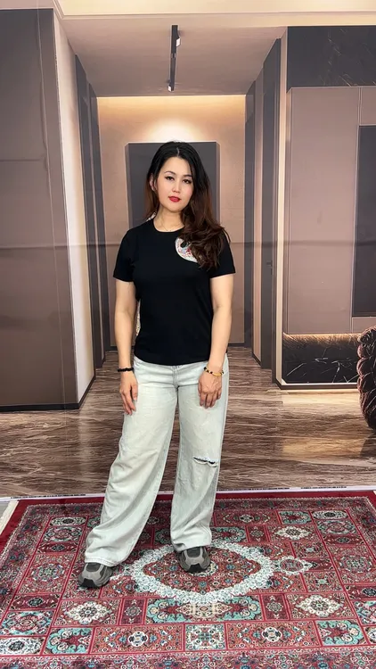 女性休闲体恤新年爆款