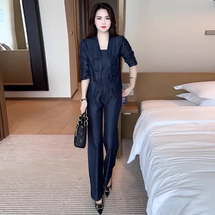 复古盘扣时尚套装女2025春季新款洋气质显瘦减龄吊带阔腿裤三件套